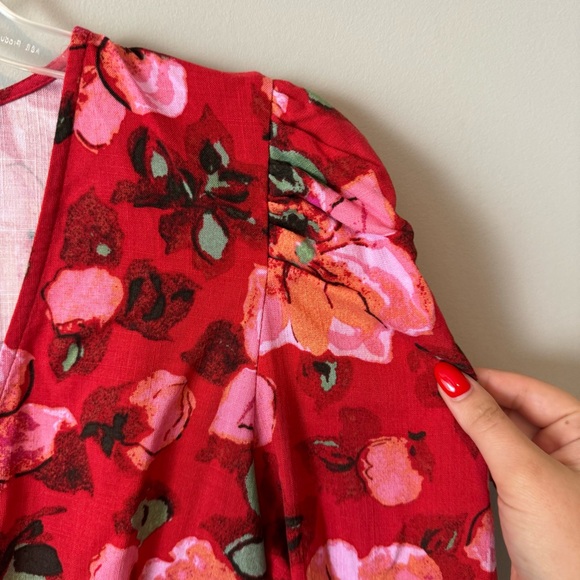 NWT H&M Floral Deep V Puff Sleeve Shoulder Dress - Picture 6 of 8